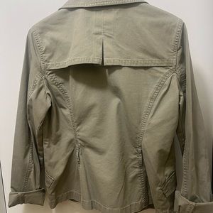 Women jacket size Medium perfect for spring